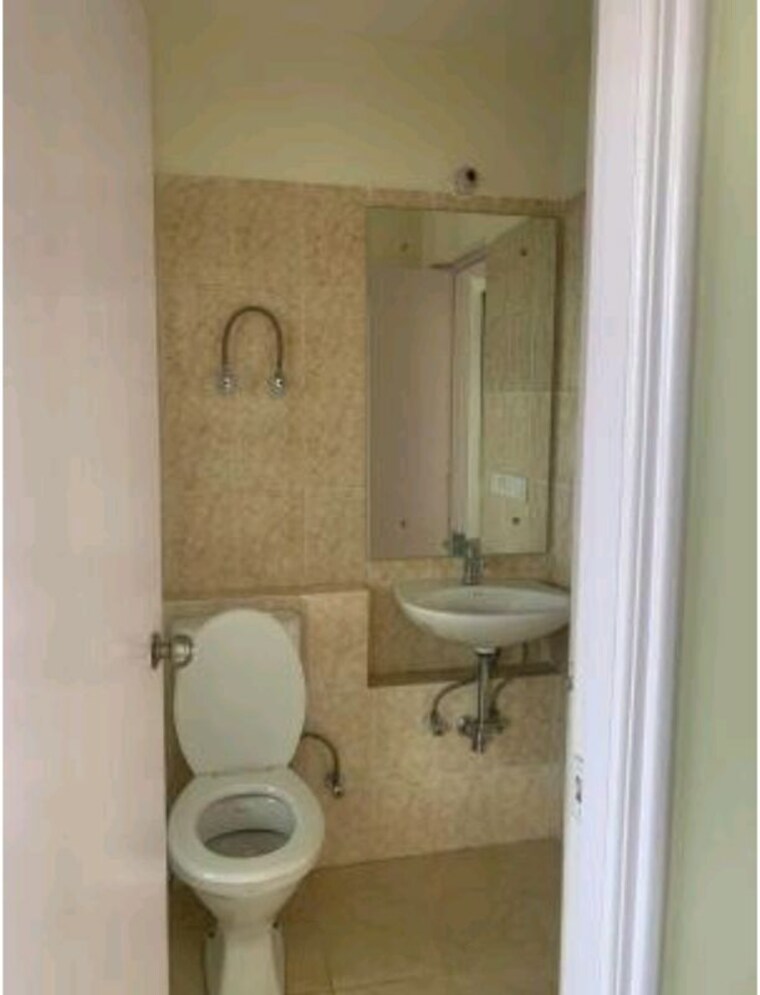 Bathroom, sare-home 4 Bedroom 2040 Sq.Ft. Apartment In Sector 92 Gurgaon 10573566