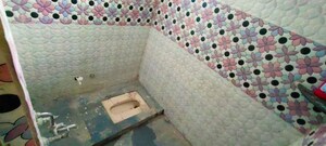 Bedroom in  Apartment at Majrewadi – for Sale