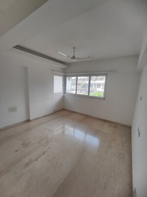 Room in 2 BHK Apartment at Our Home CHS, Andheri West – for Rent