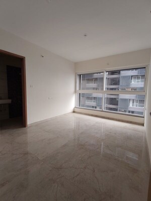 Master Bedroom in 3.5 BHK Apartment at Shubh Nirvana, Viman Nagar – for Rent