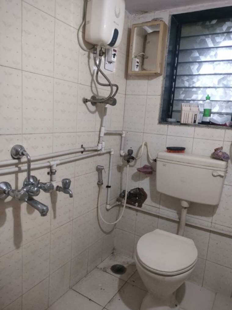 Bathroom, vaibhav-vilas-chs 2 Bedroom 835 Sq.Ft. Apartment In Majiwada Thane 10573625