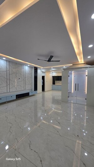Building Lobby in 3 BHK Builder Floor at Hsr Layout Sector 3 – for Rent