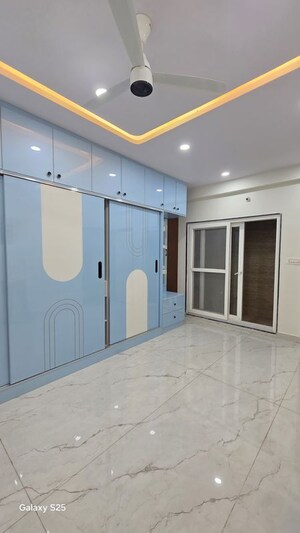 Room in 3 BHK Builder Floor at Hsr Layout Sector 3 – for Rent