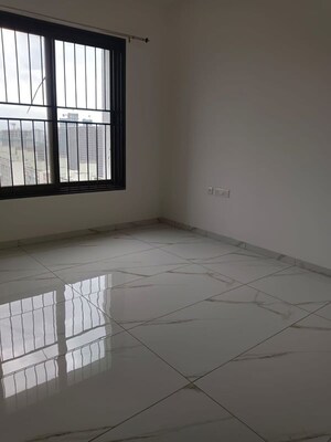 Room in 3 BHK Apartment at Kohinoor Sapphire 3, Tathawade – for Rent