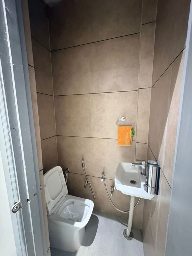 Bathroom, gomti nagar 4 Bedroom 2800 Sq.Ft. Villa In Gomti Nagar Lucknow 10573774