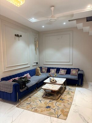 Living Room in 4 BHK Villa at Gomti Nagar – for Sale