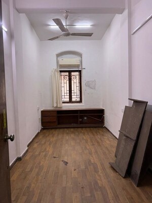  Office Space For Rent in Colaba