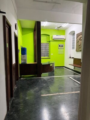 Bedroom in  Office Space at Colaba – for Rent