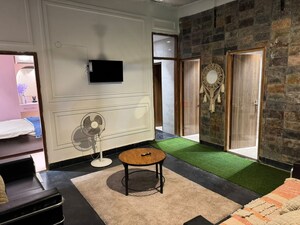 1 BHK Builder Floor For Rent in Sector 57