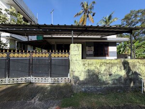  Independent House – Entrance View at Venjarammoodu - for Sale