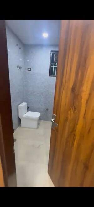 Bathroom in 4 BHK Builder Floor at Rajendra Nagar Sector 4 – for Sale