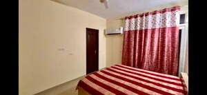 Bedroom in 3 BHK Apartment at Omaxe R2, Gomti Nagar – for Rent