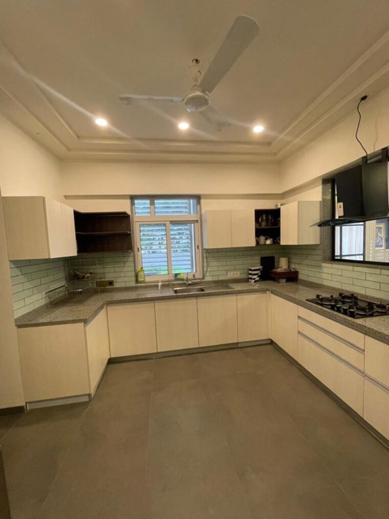Kitchen, lodha-belmondo-villa 6 Bedroom 4000 Sq.Ft. Villa In Gahunje Pune 10573891