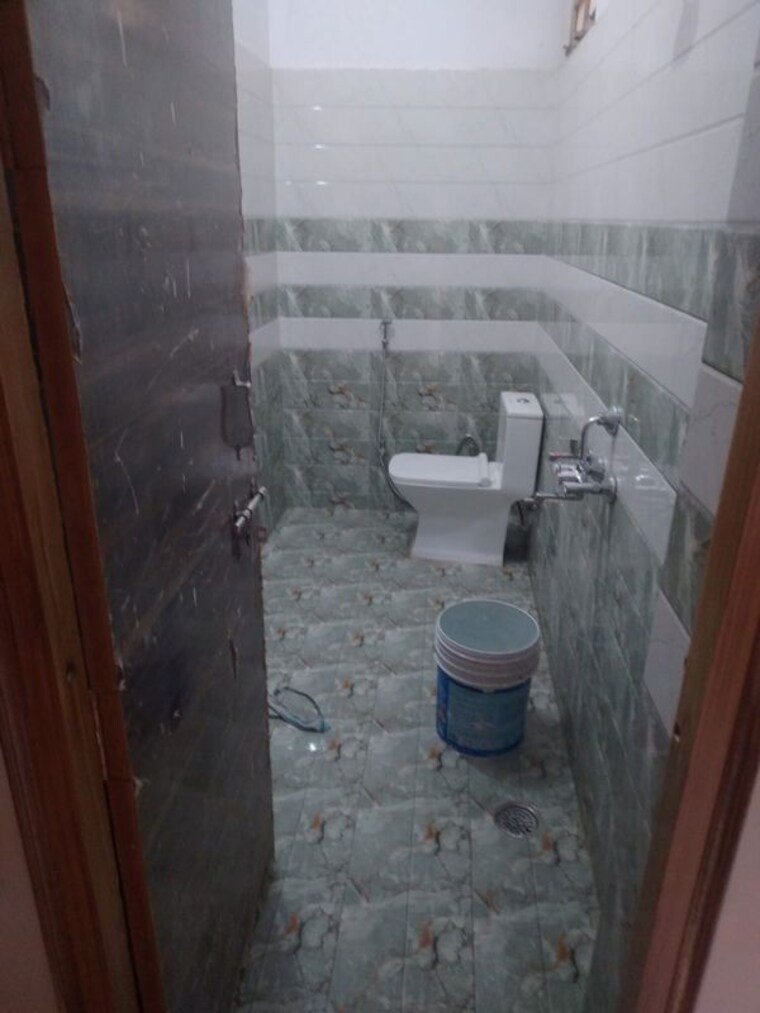 Bathroom, juggaur 3 Bedroom 1500 Sq.Ft. Independent House In Juggaur Lucknow 10573899