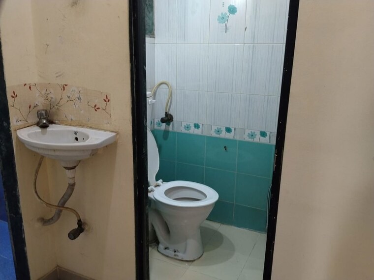 Bathroom, athshree-chs 2 Bedroom 900 Sq.Ft. Apartment In Kopar Khairane Navi Mumbai 10573901