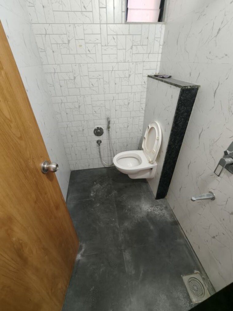 Bathroom, palanpur 2 Bedroom 1300 Sq.Ft. Apartment In Palanpur Surat 10573956