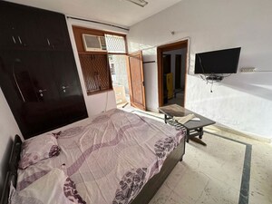 Bedroom in 1 BHK Builder Floor at Kalkaji – for Rent