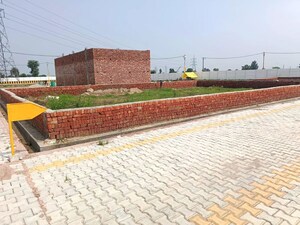 Plot For Sale in Wave City