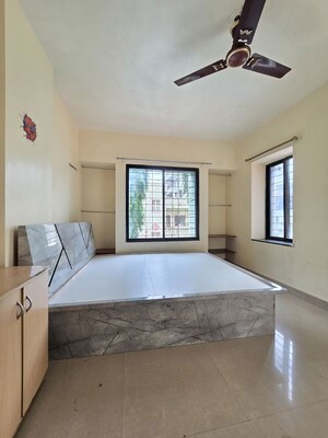 Bedroom in 6+ BHK Builder Floor at Bhapkar Heights, Chandan Nagar – for Sale