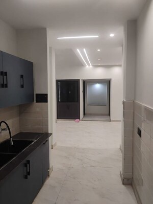 Bathroom in 3 BHK Builder Floor at Sector 40 – for Sale