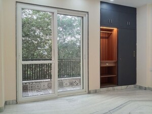 Room in 2 BHK Builder Floor at Malviya Nagar – for Rent