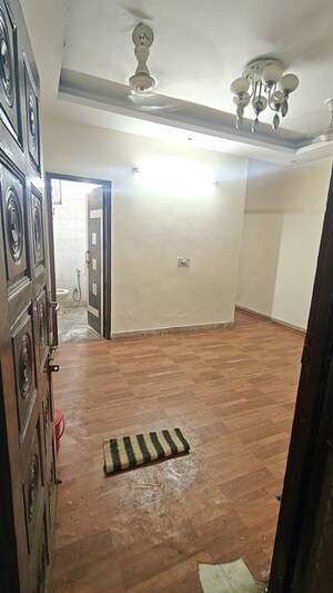Room in 2 BHK Builder Floor at Malviya Nagar – for Rent