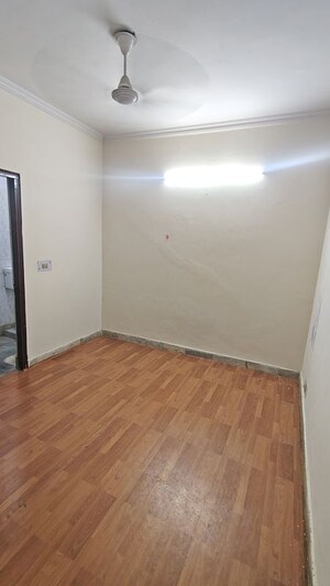 Room in 2 BHK Builder Floor at Malviya Nagar – for Rent