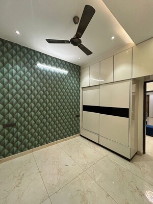 Room in 3 BHK Builder Floor at Kharar Mohali Road – for Rent