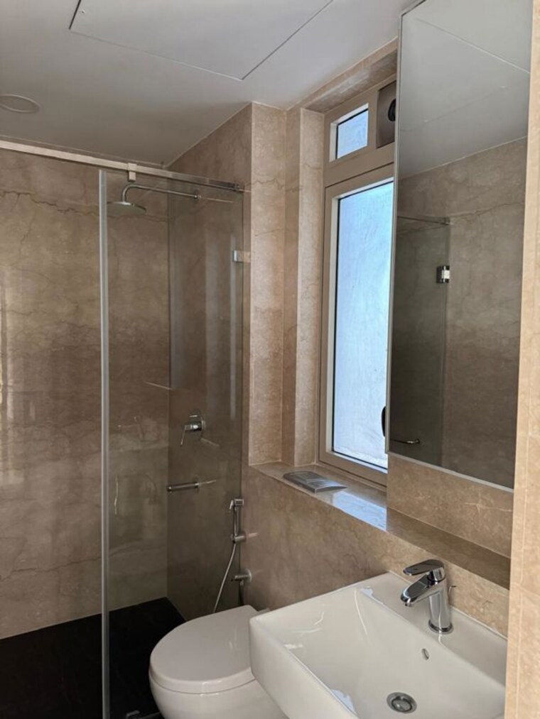 Bathroom, bombay-realty-one-icc 3 Bedroom 1650 Sq.Ft. Apartment In Wadala Mumbai 10574000