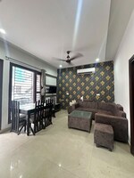 2 BHK + Prayer Room 200 Sq.Yd. Builder Floor in Sunny Enclave