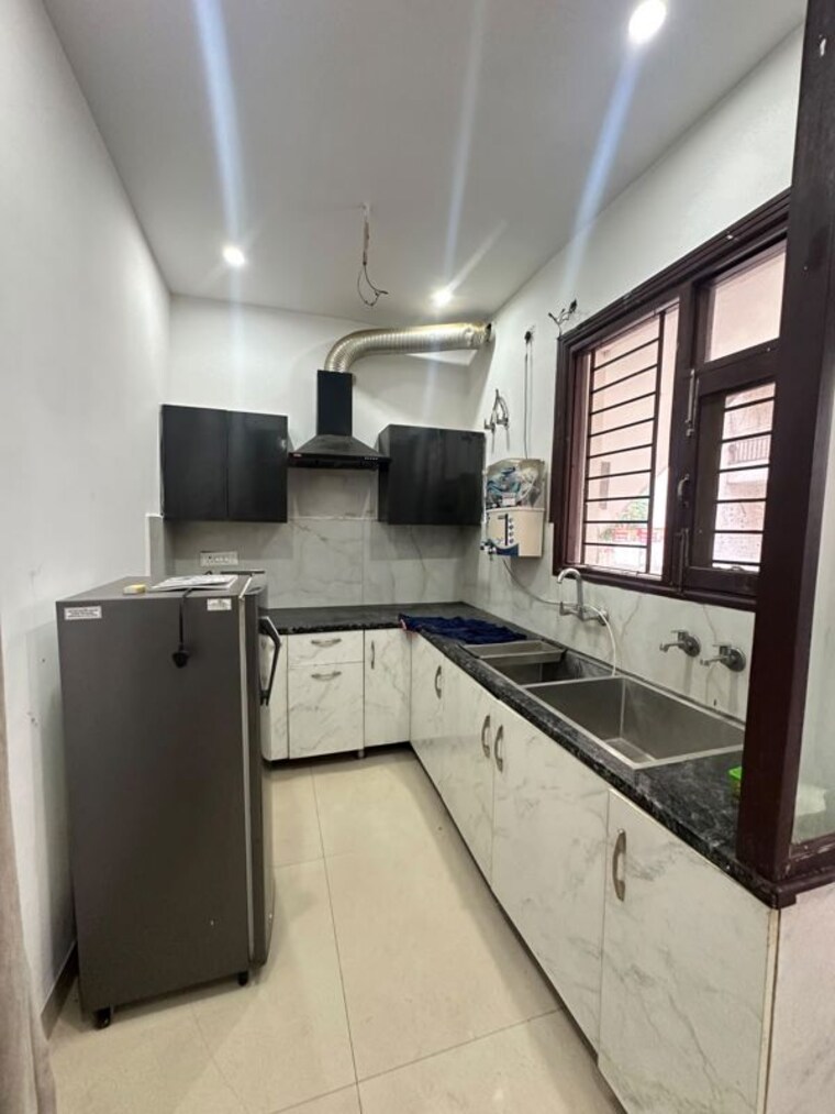 Kitchen, sunny enclave 2 Bedroom 200 Sq.Yd. Builder Floor In Sunny Enclave Mohali 10574007