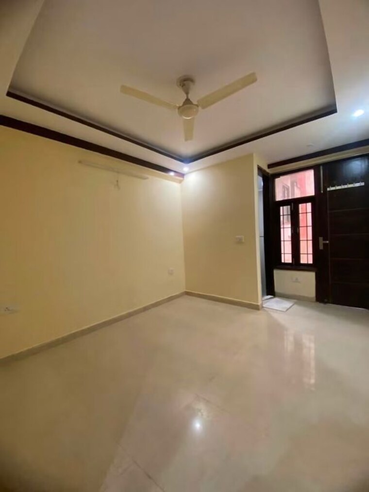 Room, chattarpur 3 Bedroom 1300 Sq.Ft. Apartment In Chattarpur Delhi 10574021