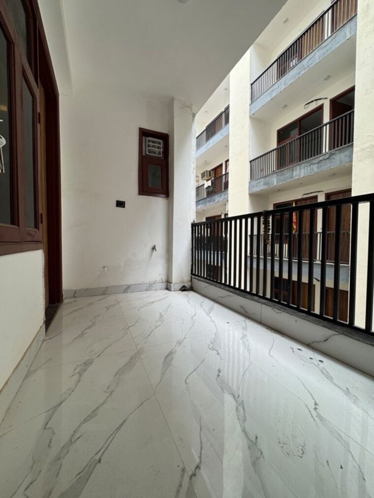 Balcony, chattarpur 2 Bedroom 1000 Sq.Ft. Builder Floor In Chattarpur Delhi 10574033
