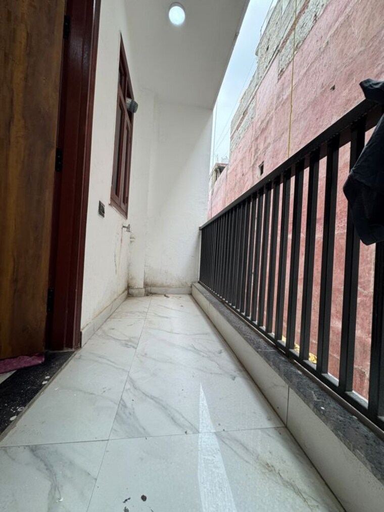 Balcony, chattarpur 2 Bedroom 1000 Sq.Ft. Builder Floor In Chattarpur Delhi 10574033