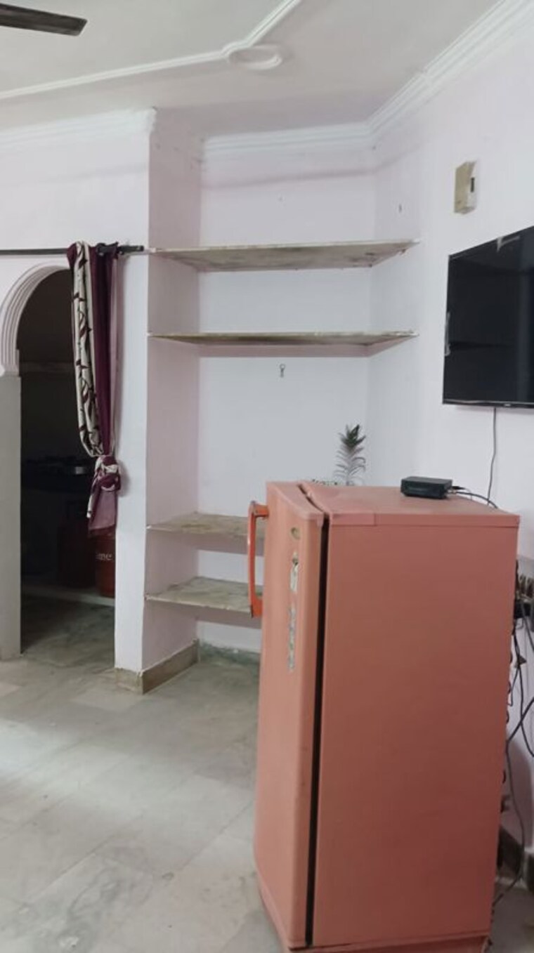 Kitchen, mehrauli 1 Bedroom 500 Sq.Ft. Builder Floor In Mehrauli Delhi 10574026