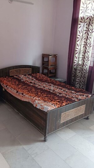 Bedroom in 1 BHK Builder Floor at Mehrauli – for Rent