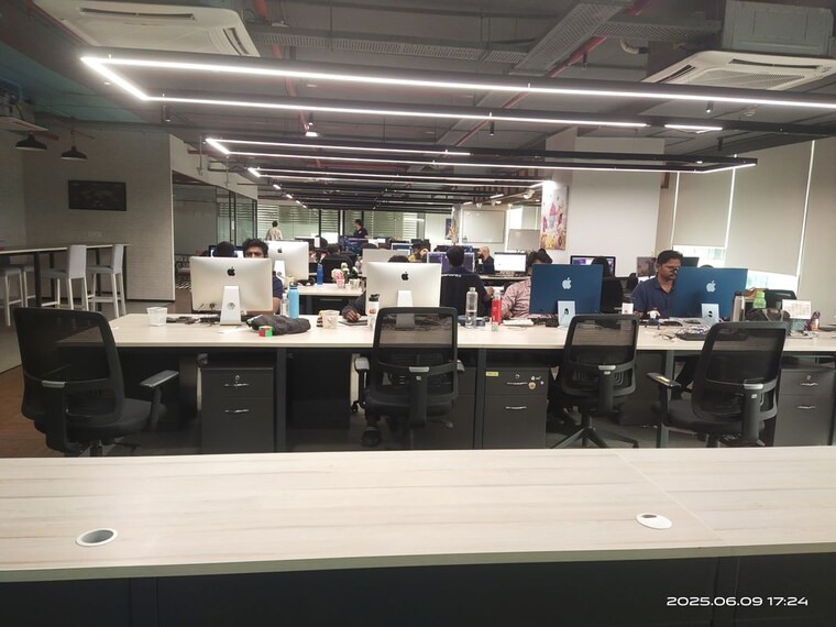 Team Area, lotus-nilkamal-business-park Commercial Office Space 7500 Sq.Ft. In Andheri West Mumbai 10574024