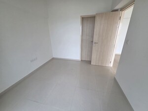 Room in 1 BHK Apartment at Chandiwala Pearl Heaven, Andheri East – for Rent