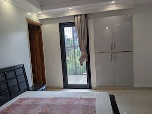 Room in 2 BHK Builder Floor at Sector 56 – for Rent