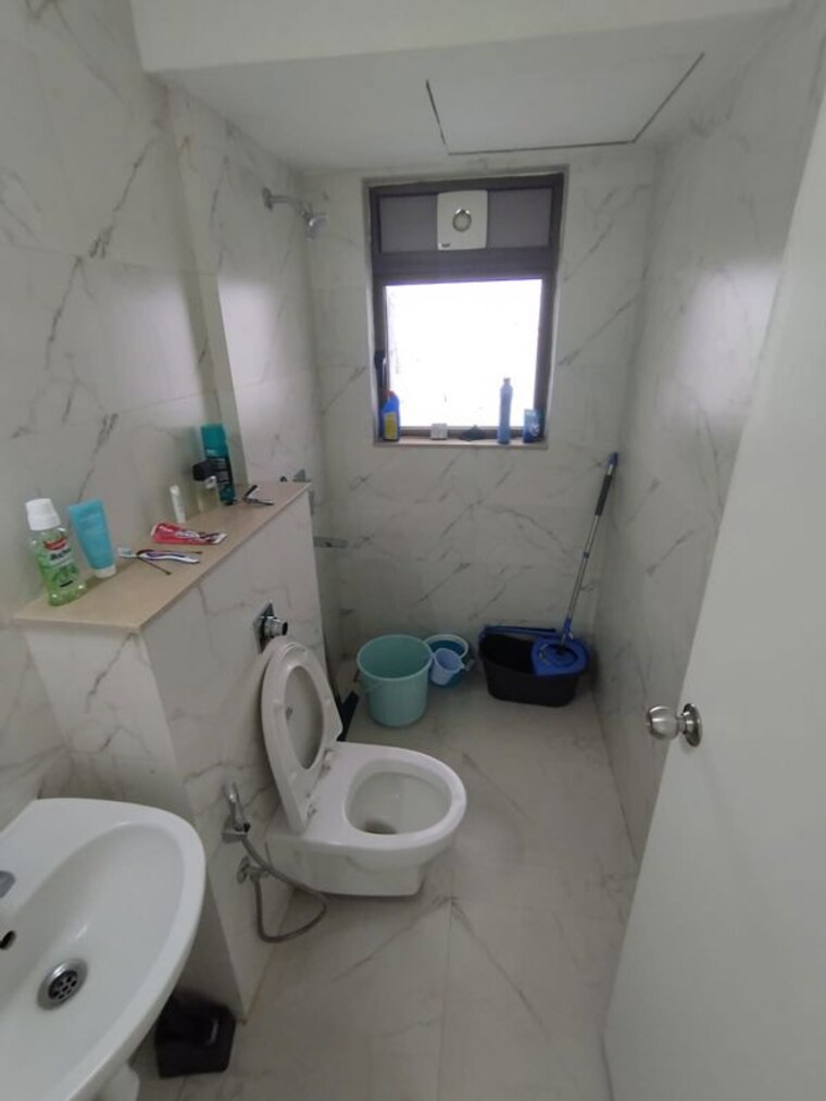 Bathroom, godrej-nest-kandivali 2 Bedroom 550 Sq.Ft. Apartment In Kandivali East Mumbai 10574096