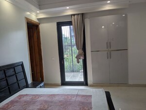 Room in 2 BHK Builder Floor at Sector 56 – for Rent