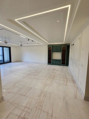 3 BHK Builder Floor For Rent in Sector 56