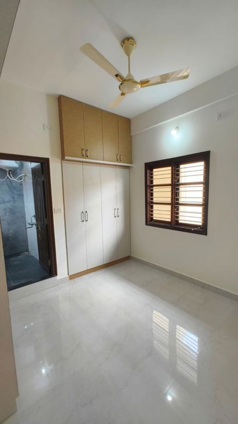 Room, defence colony 2 Bedroom 1000 Sq.Ft. Apartment In Defence Colony Bangalore 10574115