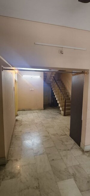 Room in 3 BHK Independent House at Indiranagar – for Rent
