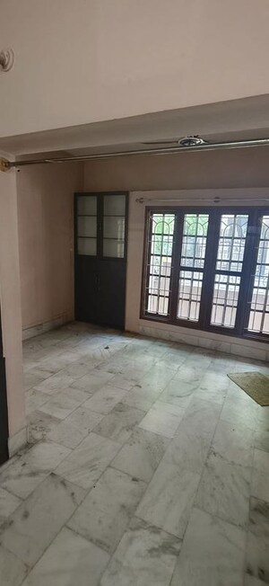 Room in 3 BHK Independent House at Indiranagar – for Rent