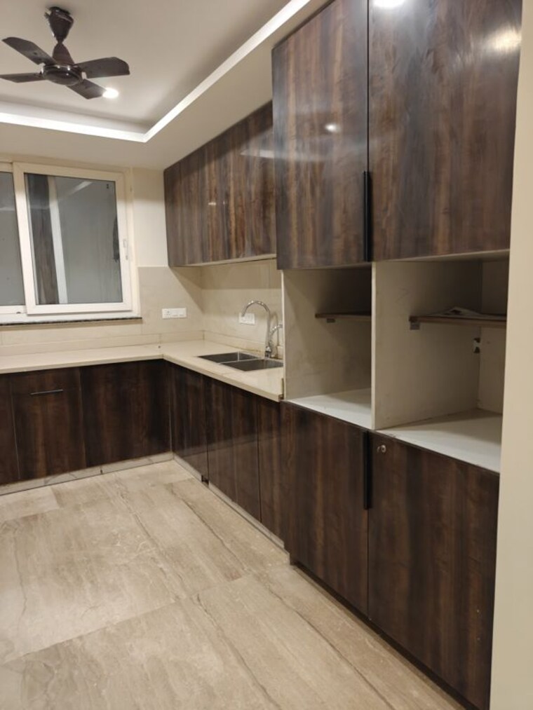Kitchen, sector 52 3 Bedroom 1500 Sq.Ft. Builder Floor In Sector 52 Gurgaon 10574130