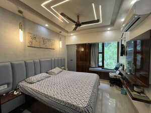 Bedroom in 4 BHK Apartment at Sector 4 Dwarka – for Rent