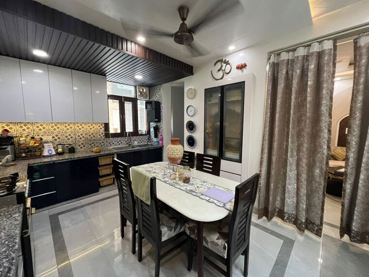 Team Area, sector 4 dwarka 4 Bedroom 1900 Sq.Ft. Apartment In Sector 4 Dwarka Delhi 10529315