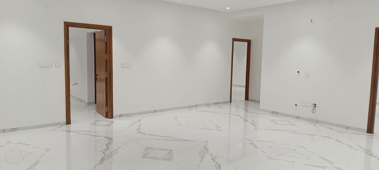 Room, guttala begumpet 3 Bedroom 3000 Sq.Ft. Apartment In Guttala Begumpet Hyderabad 10574158