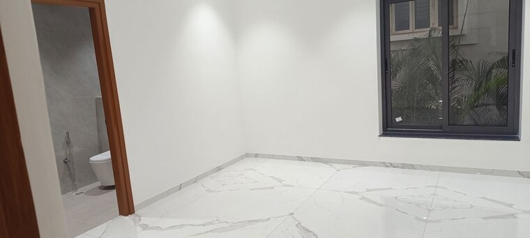Room, guttala begumpet 3 Bedroom 3000 Sq.Ft. Apartment In Guttala Begumpet Hyderabad 10574158